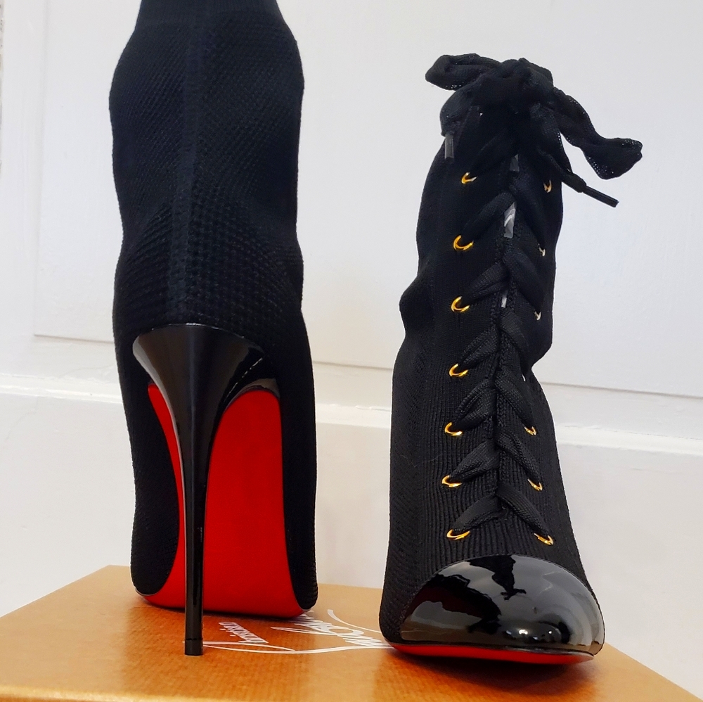 Christian Louboutin Frenchie 100 Patent Lace up
